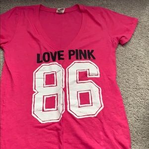 Pink v-Neck T-Shirt
